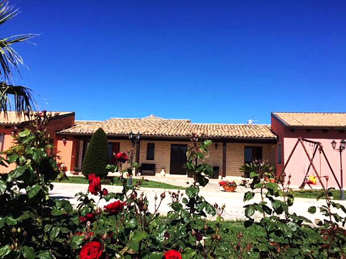 Agriturismo La Badia Villa Модика Екстериор снимка